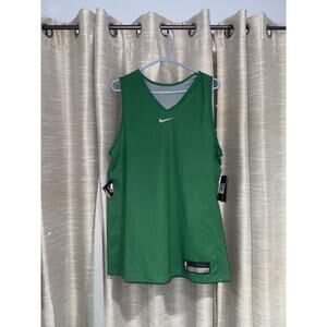 Nike Men's Dri-FIT Reversible Basketball Jersey in green size medium - NEW